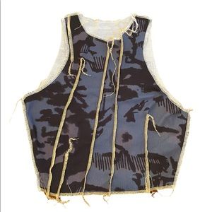 Graphic stitching top